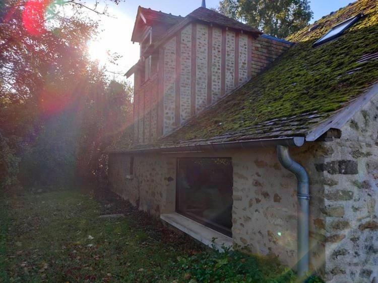 "Reves De Gamins", Gite De Campagne "La Camusiere" Proche Du Pole Europeen Et 24H Champagne  Exterior photo